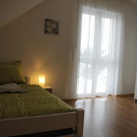 Boardinghouse Frank